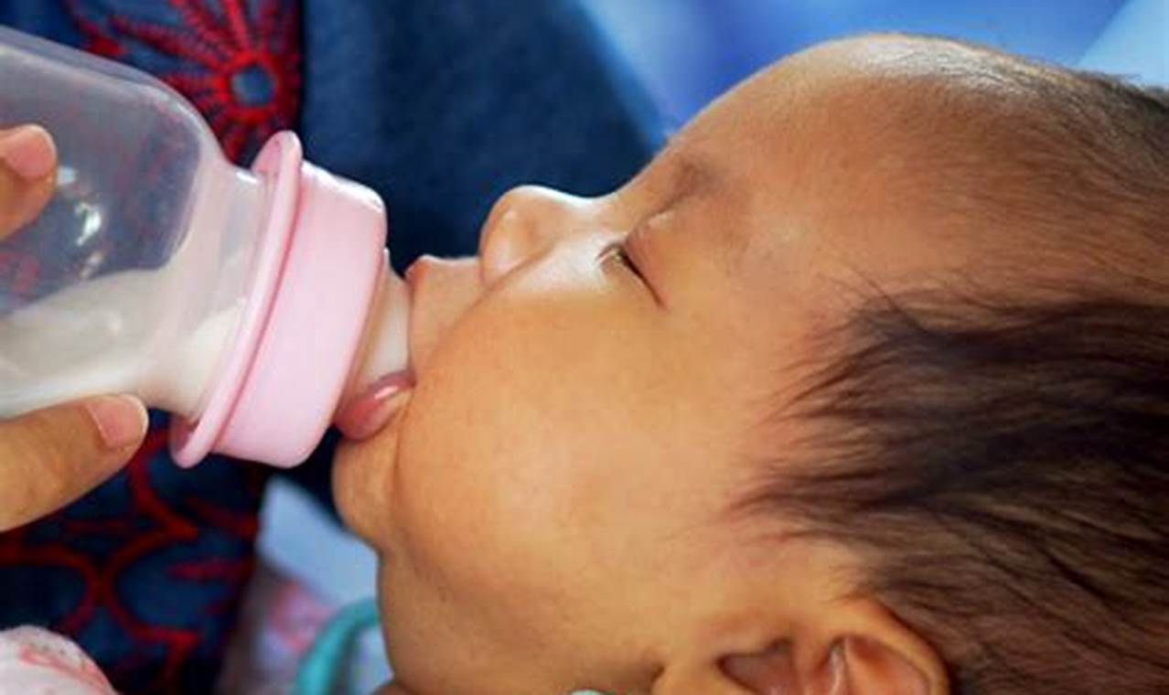 Bottle Feeding: When to Introduce a Bottle to Breastfed Baby Safely Baby Care 101: Essential Tips for Happy, Healthy Babies Bottle Feeding: When to Introduce a Bottle to Breastfed Baby Safely | Baby Care 101: Essential Tips for Happy, Healthy Babies